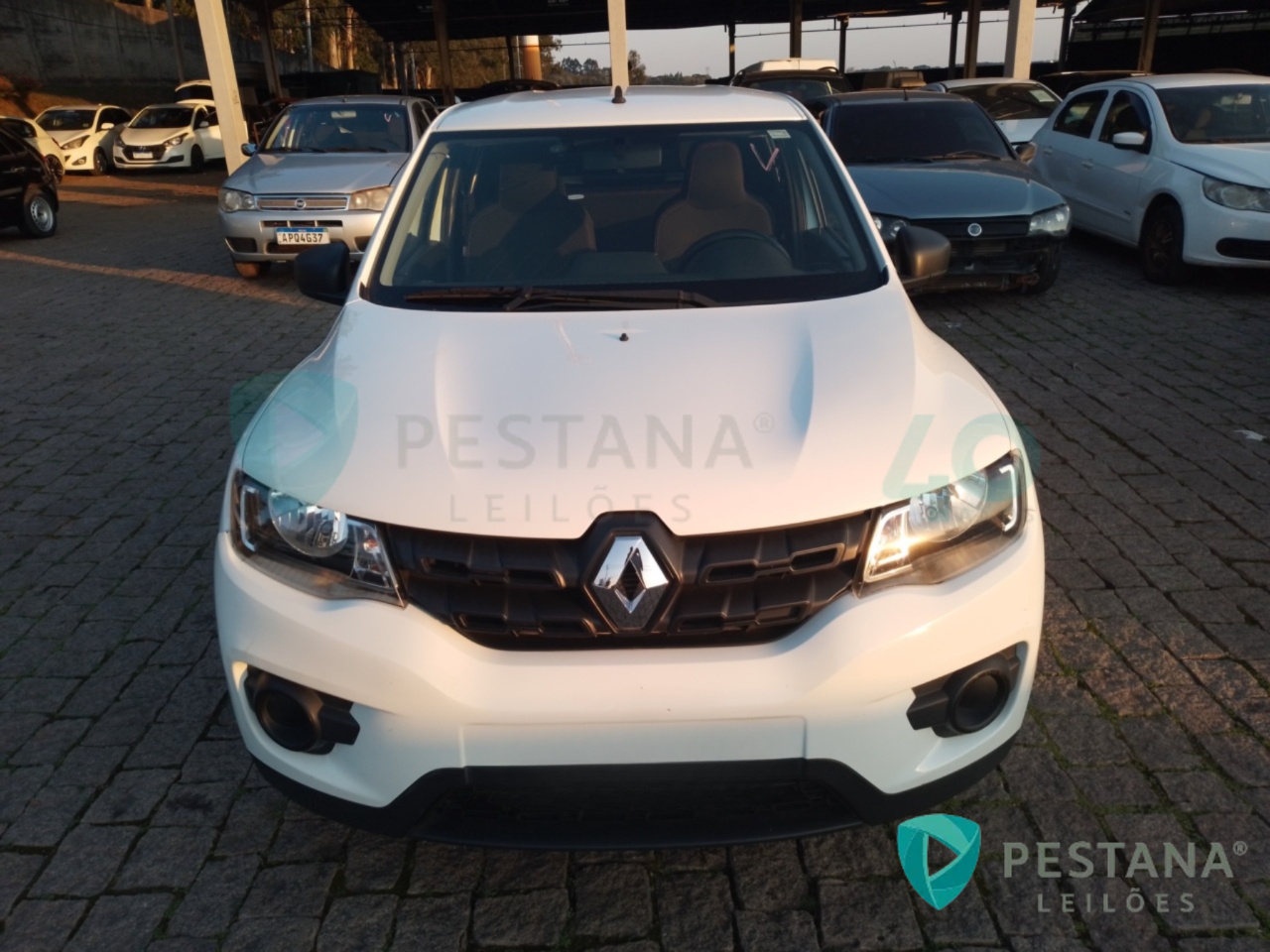 LOTE 14 RENAULT/KWID ZEN 10 MT FLEX 2017/2018