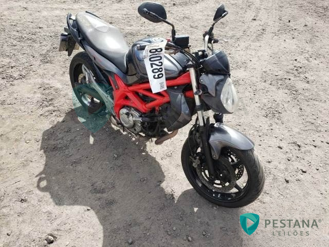 LOTE 19 SUZUKI GLADIUS 650 2015/2016 